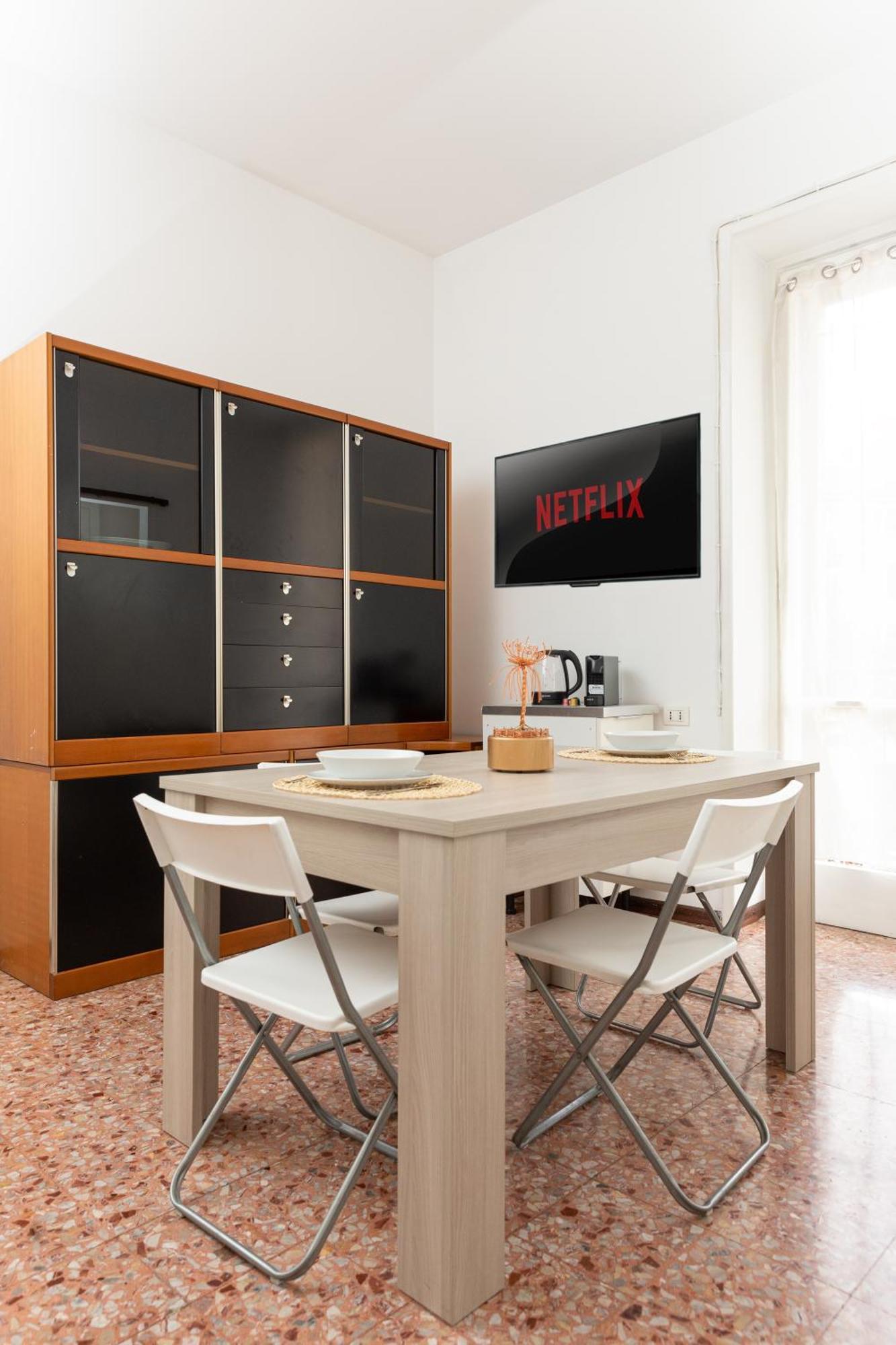 Picasso - Spacious Exclusive Apartment Milán Exteriér fotografie